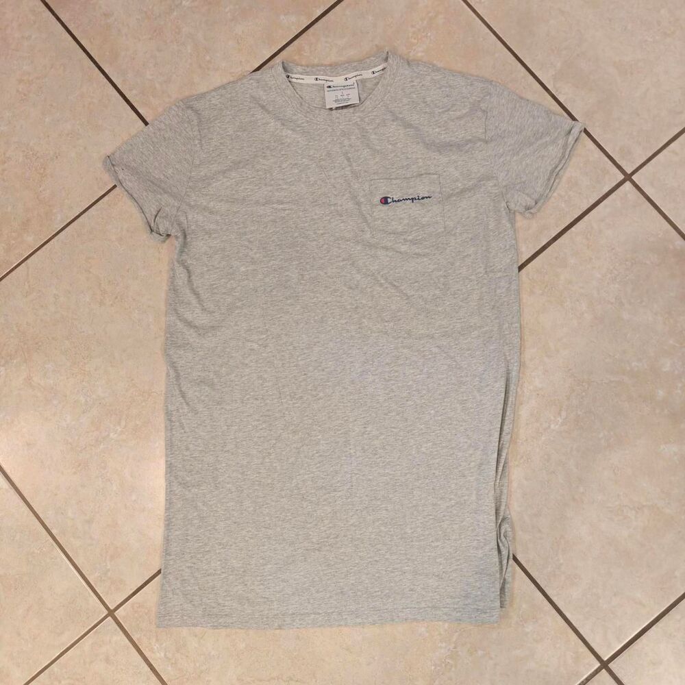 Champion Men's Grey T-shirt